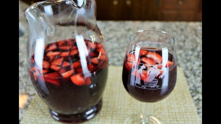 Descubre qu&eacute; deliciosas frutas lleva la sangr&iacute;a y disfruta de su sabor refrescante